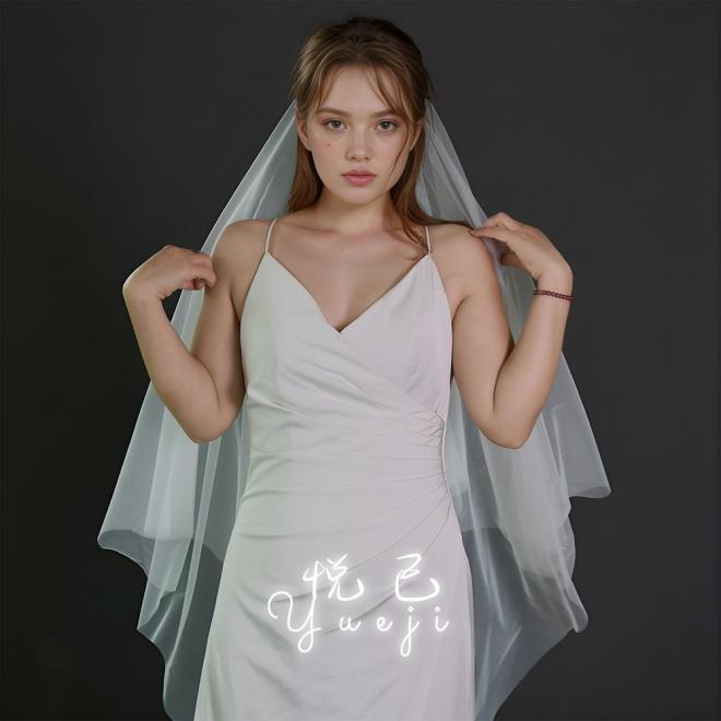 Robe Drapée En Soie Avec Chaînes De Perles  | Femme Robes Femme BEURRE